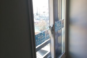 内窓の枠持ち出し