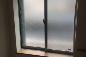 窓の防音に内窓プラスト