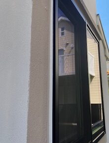 出窓にシャッター