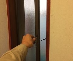 内開きの網戸に内窓
