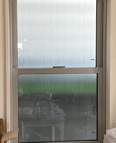 内窓設置前の上げ下げ窓