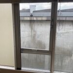 室内の面格子設置前